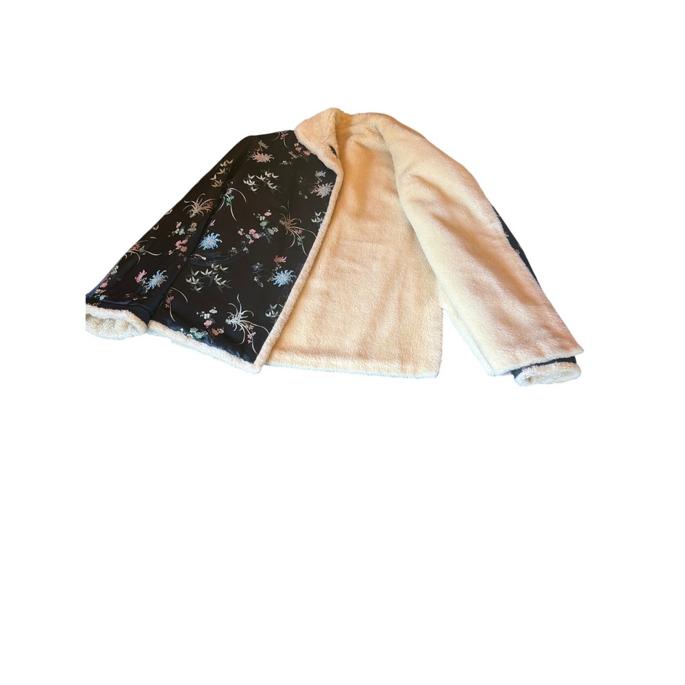 Vintage Jacket Black Floral Satin Faux Shearling Lined Embroidered Chinoiserie - Picture 4 of 5